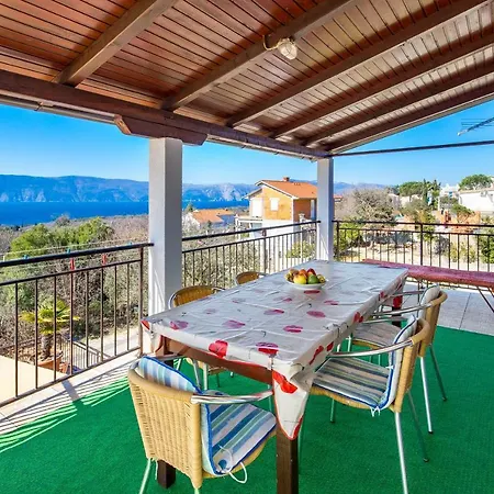 Strott * Pinezici (Krk)