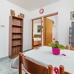 Strott Pinezići