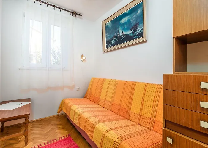 Strott Apartment